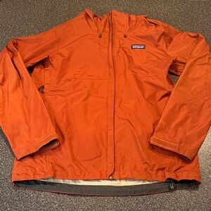 Patagonia Orange Packable Men's Rain Jacket with Hood - size Small